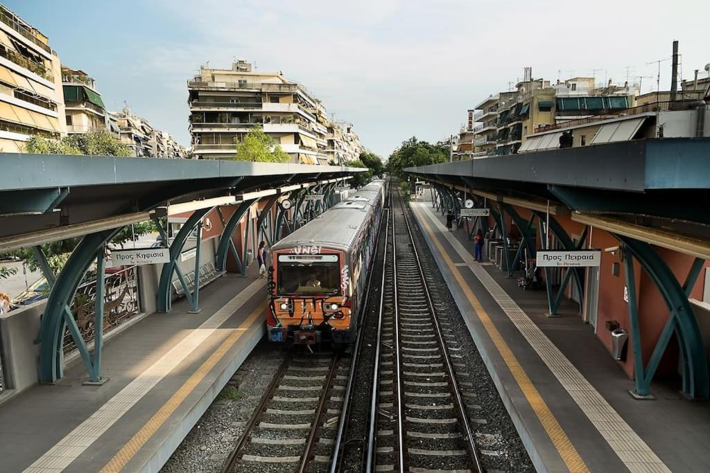 Bright & Gentle Atene